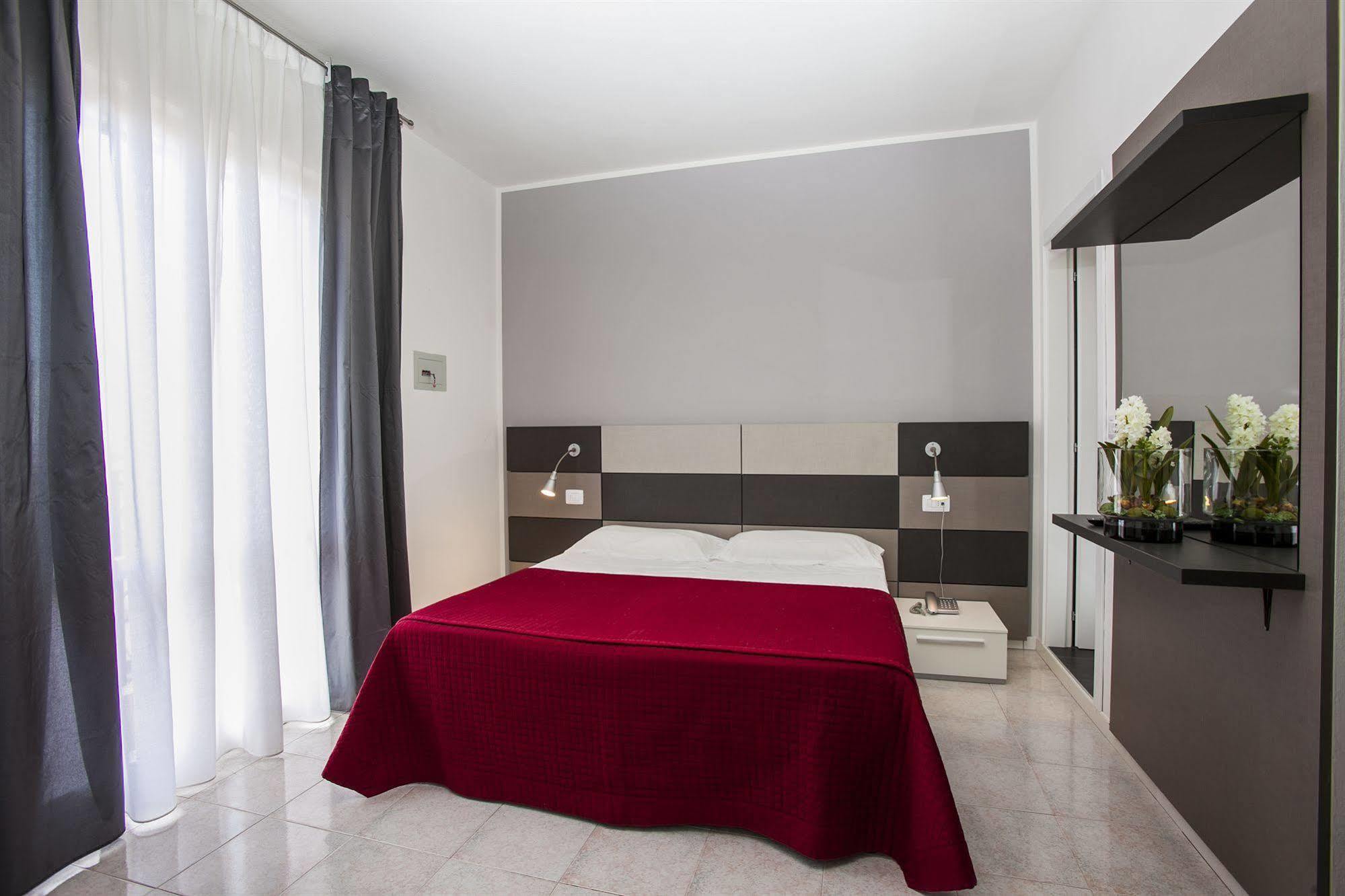 Hotel Gardenia Lido di Jesolo Exterior photo